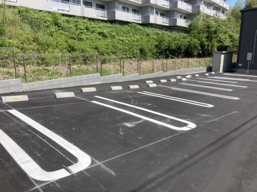 (駐車場)