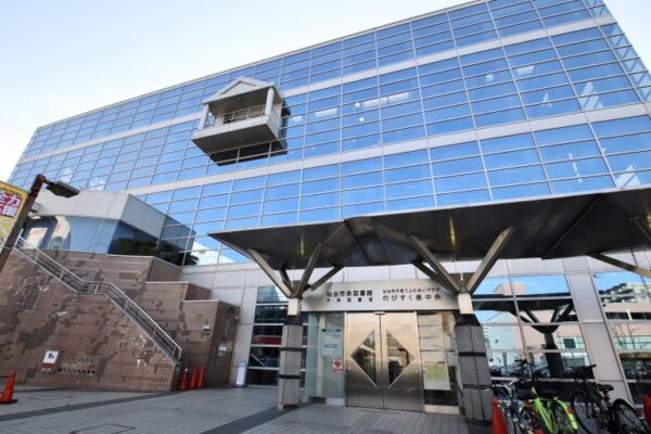 仙台市泉図書館